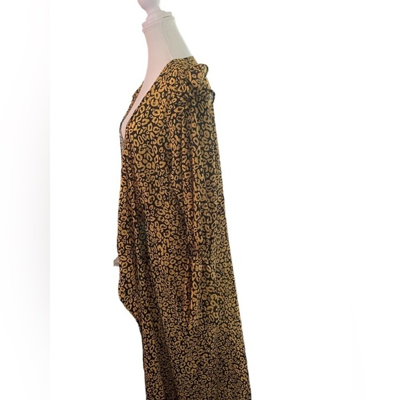 Size 1X Fashion to Figure Maxi Wrap around Dress, Animal Print, NWT - Picture 9 of 12